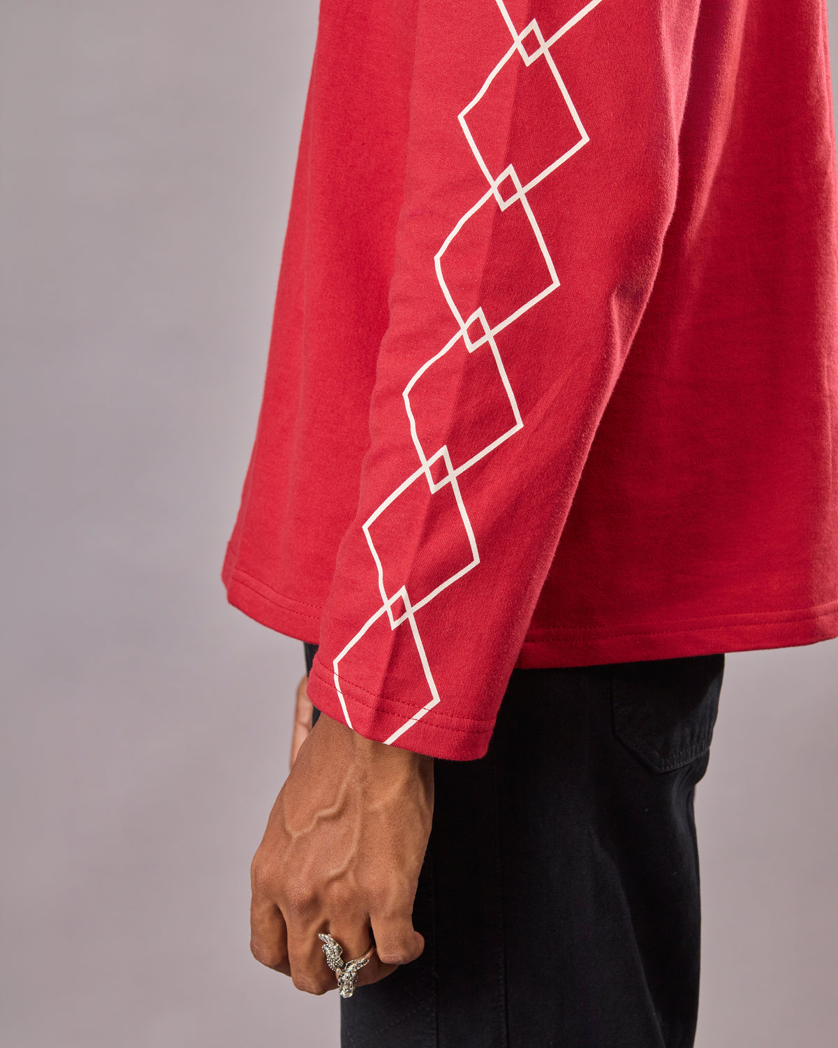 RED TEE